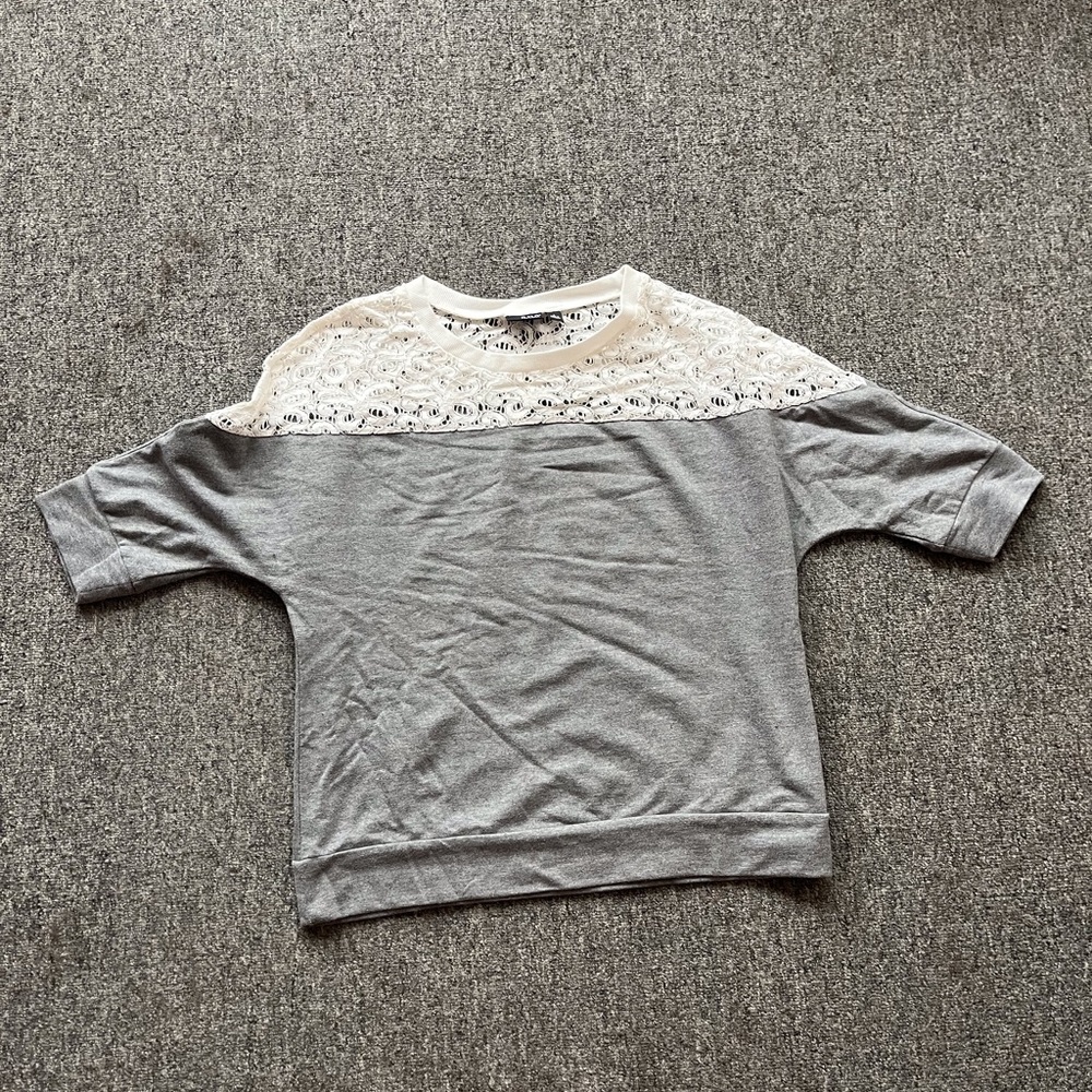 Pullover top